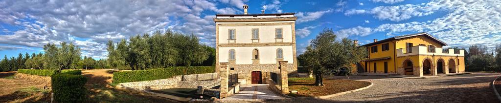 Il Casino Di Remartello Villa Loreto Aprutino Exterior photo