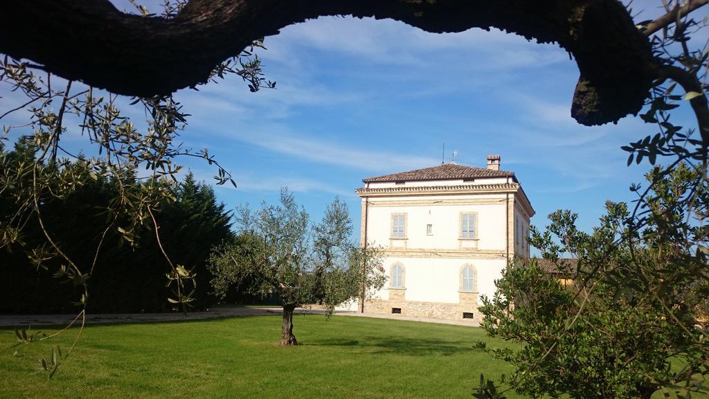 Il Casino Di Remartello Villa Loreto Aprutino Exterior photo