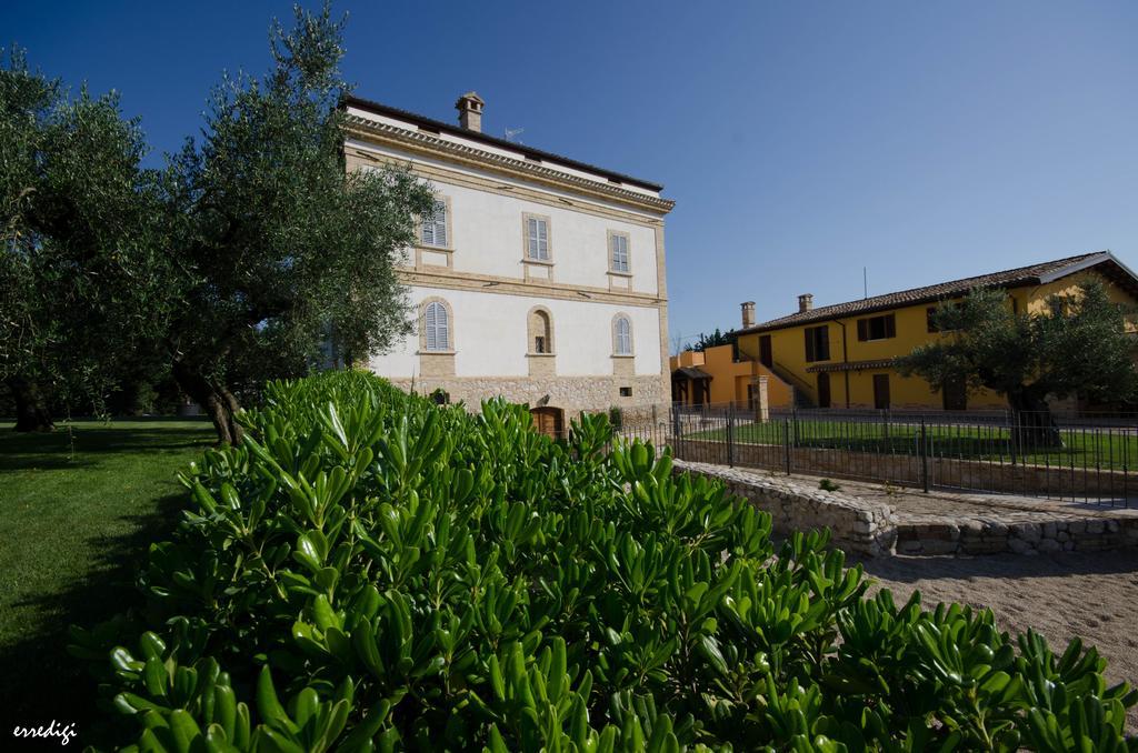 Il Casino Di Remartello Villa Loreto Aprutino Exterior photo